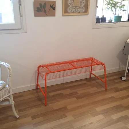 Women Only - Solo Mujeres Apartment Seville Room photo